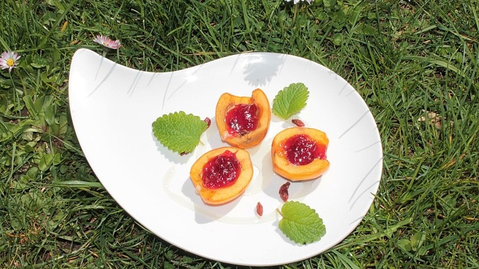 Mispeln Gefullt Mit Preiselbeeren Von Patty89 Chefkoch 