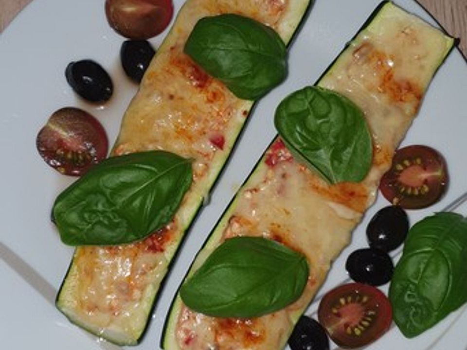 Gefüllte Zucchini aus dem Ofen von koch-kinoDE | Chefkoch