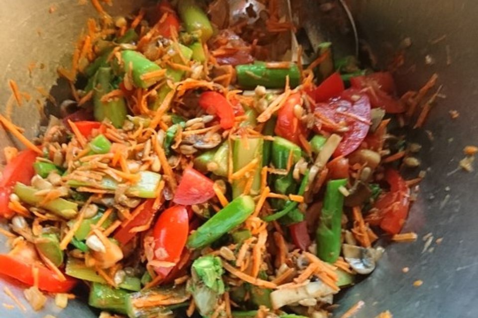 Grüner Spargelsalat einfach und anders