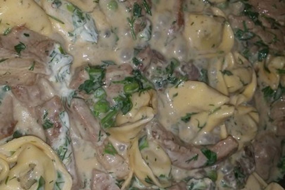 Schnelle Tortelloni-Steak-Pfanne