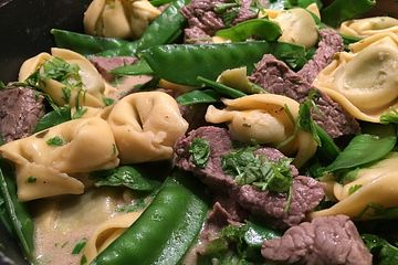 Schnelle Tortelloni Steak Pfanne Von Buecherkruemel Chefkoch