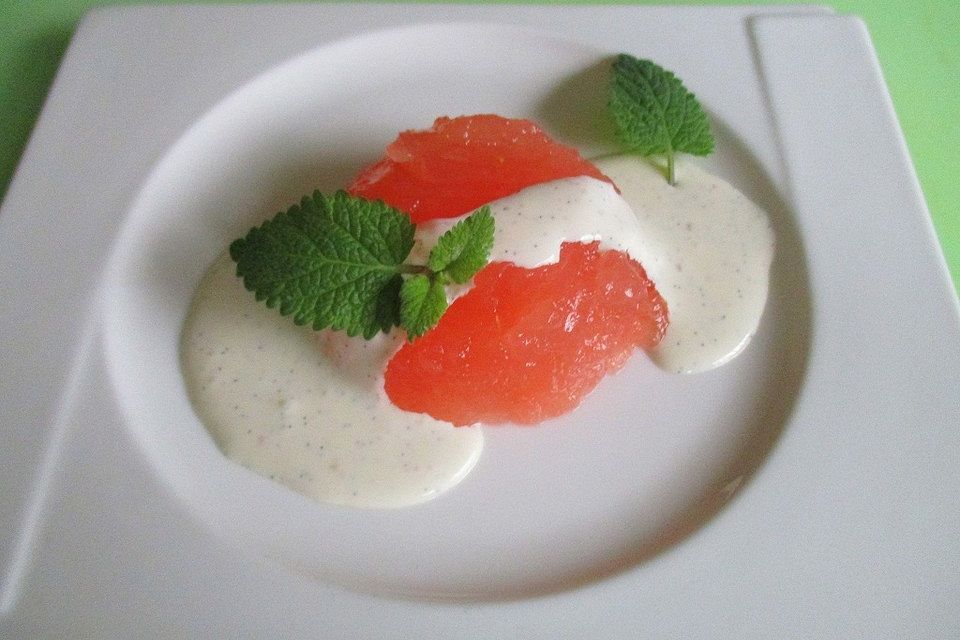 Grapefruit-Gelee mit Mascarpone-Vanille-Creme