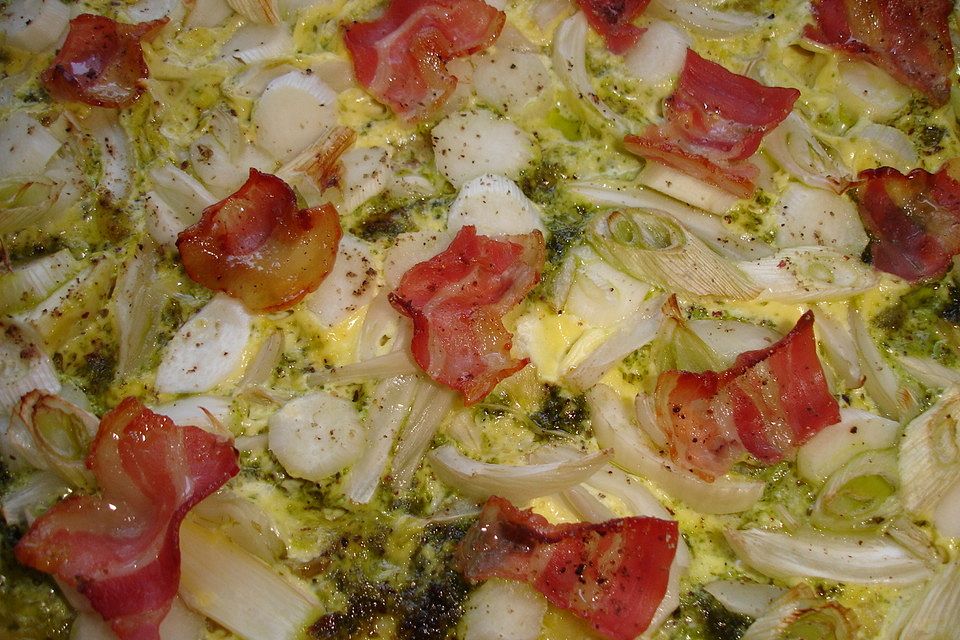 Flammkuchen mit Fenchel und Spargel