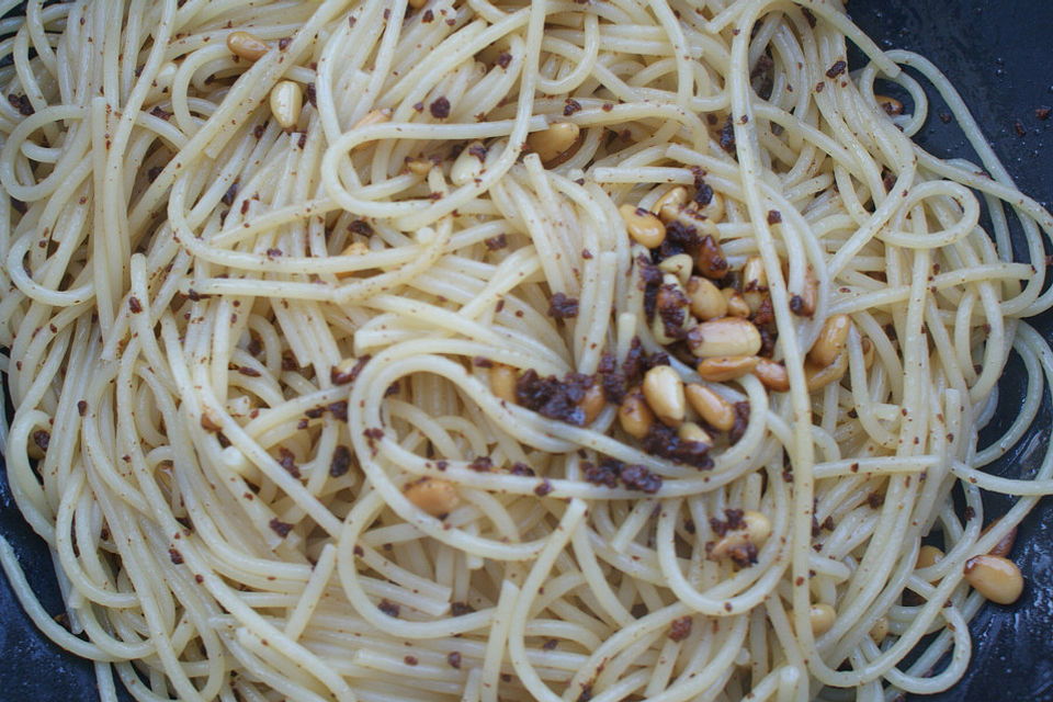 Spaghetti mit getrocknetem Thunfischrogen