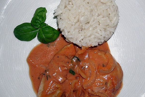 Putenschnitzel Italia mit klassischem Tomaten - Mozzarella - Salat von ...