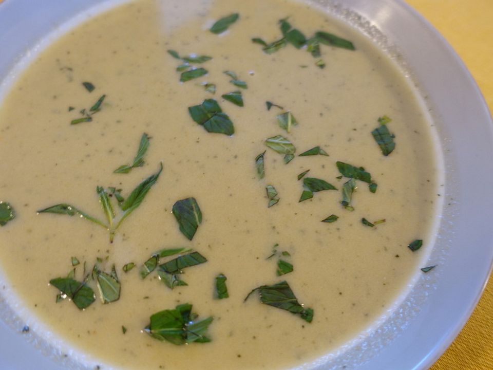 Zucchini-Minz-Suppe mit Roquefort von hefide| Chefkoch