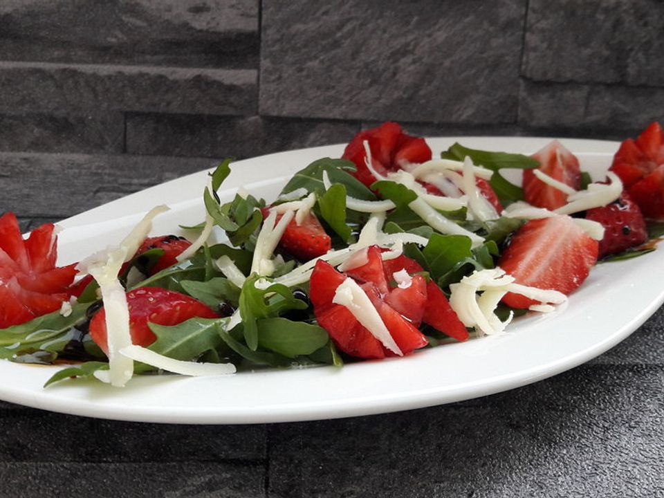Erdbeer-Rucola-Salat von McMoe| Chefkoch