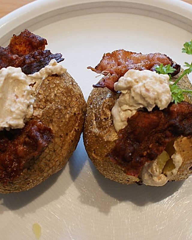 Ofenkartoffeln mit Schinkenspeck und Feigenkäsedip