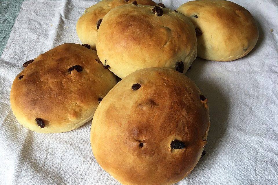 Vegane Rosinenbrötchen