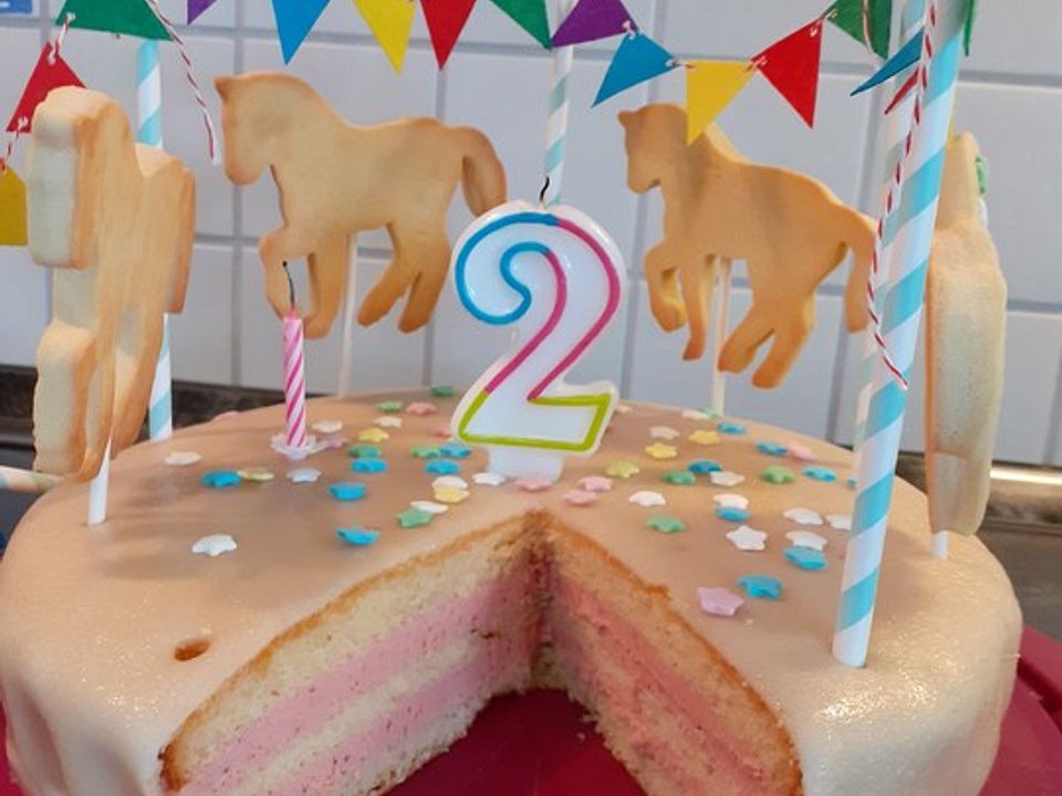 Muttertagstorte mit Erdbeerbuttercreme von WinniePooh2015| Chefkoch