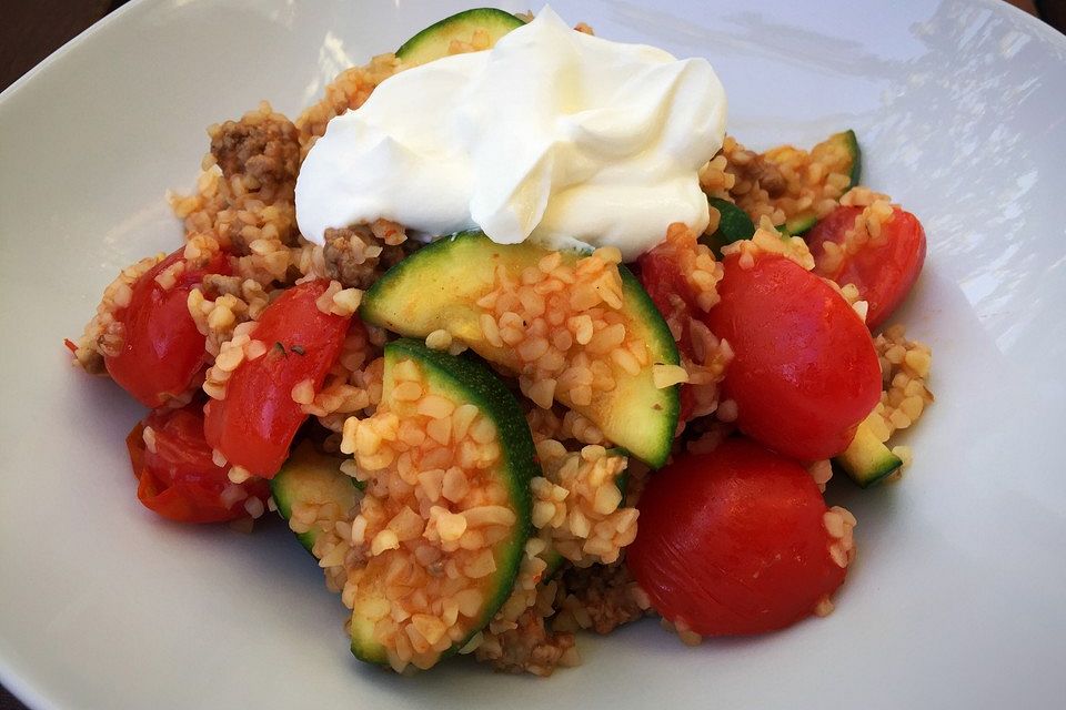 Bulgur-Gemüse-Pfanne mit Hackfleisch