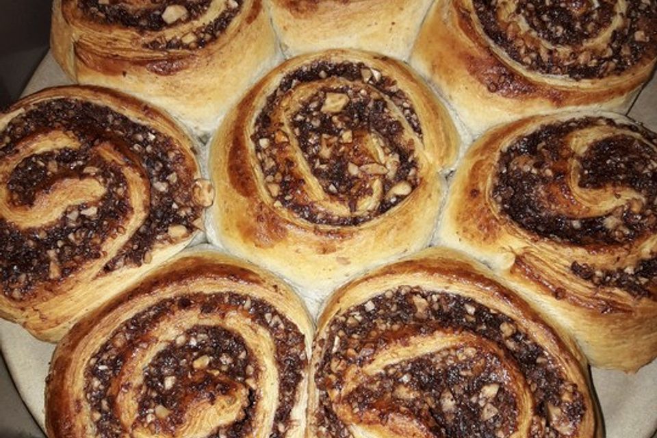 Nussfülle für Nusszöpfe, Nussstollen  oder Nussschnecken