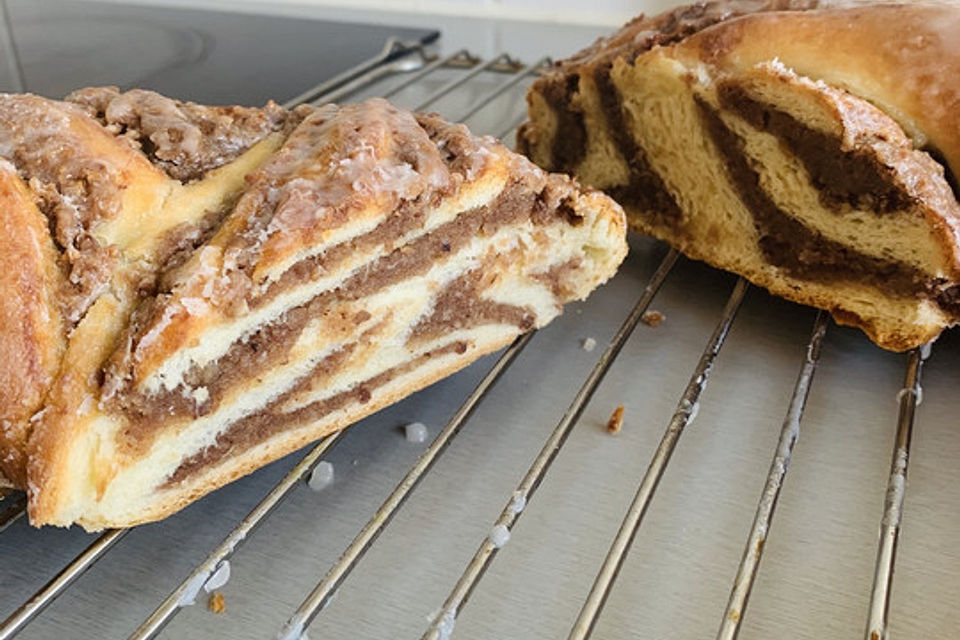 Nussfülle für Nusszöpfe, Nussstollen  oder Nussschnecken