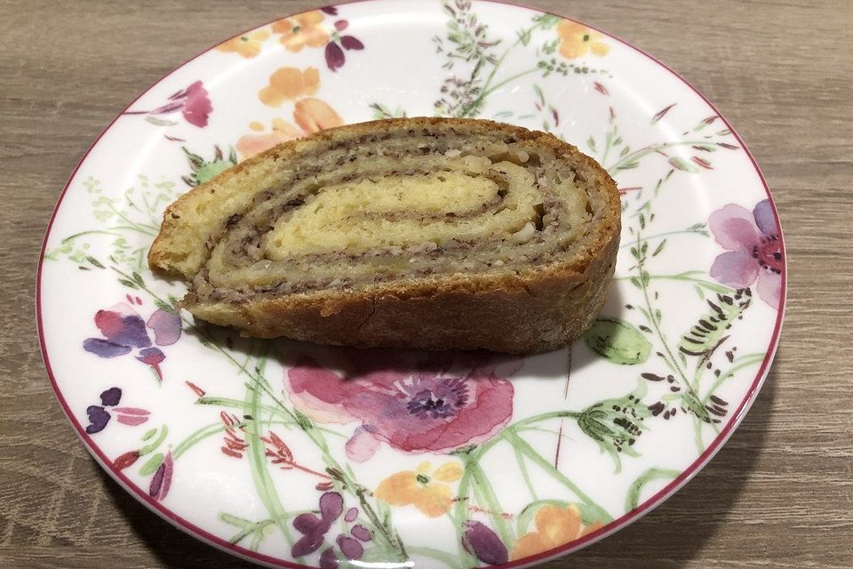 Nussfülle für Nusszöpfe, Nussstollen  oder Nussschnecken