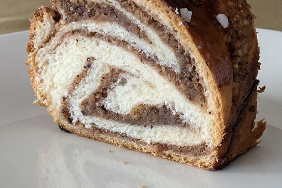 Nussfülle für Nusszöpfe, Nussstollen  oder Nussschnecken