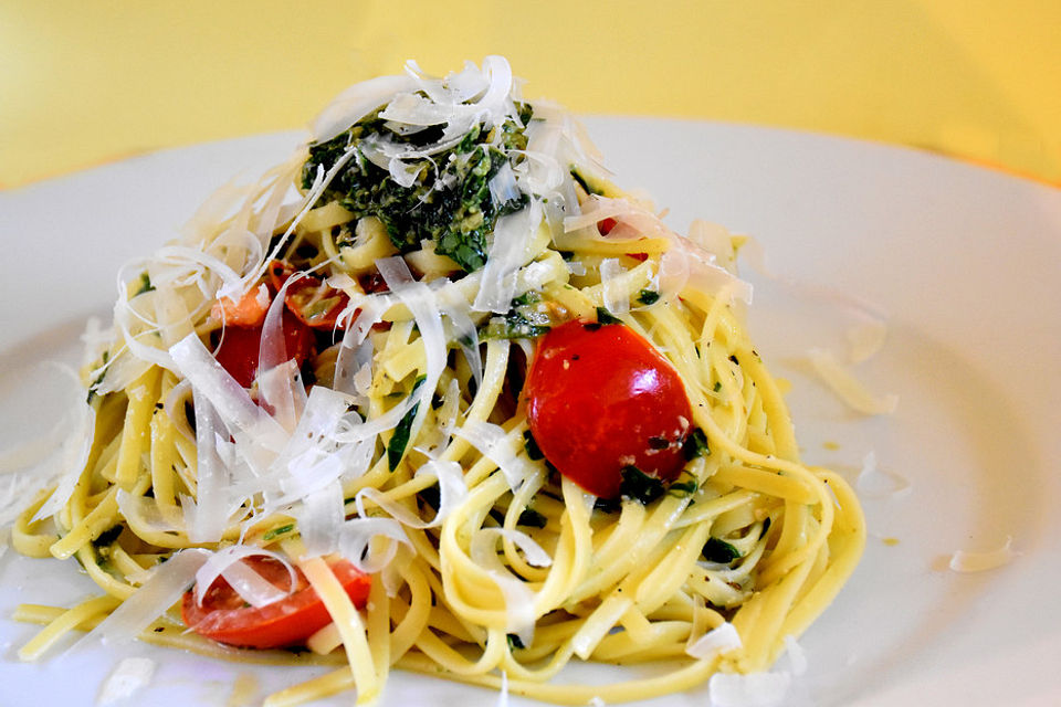 Pasta mit Bärlauchpesto