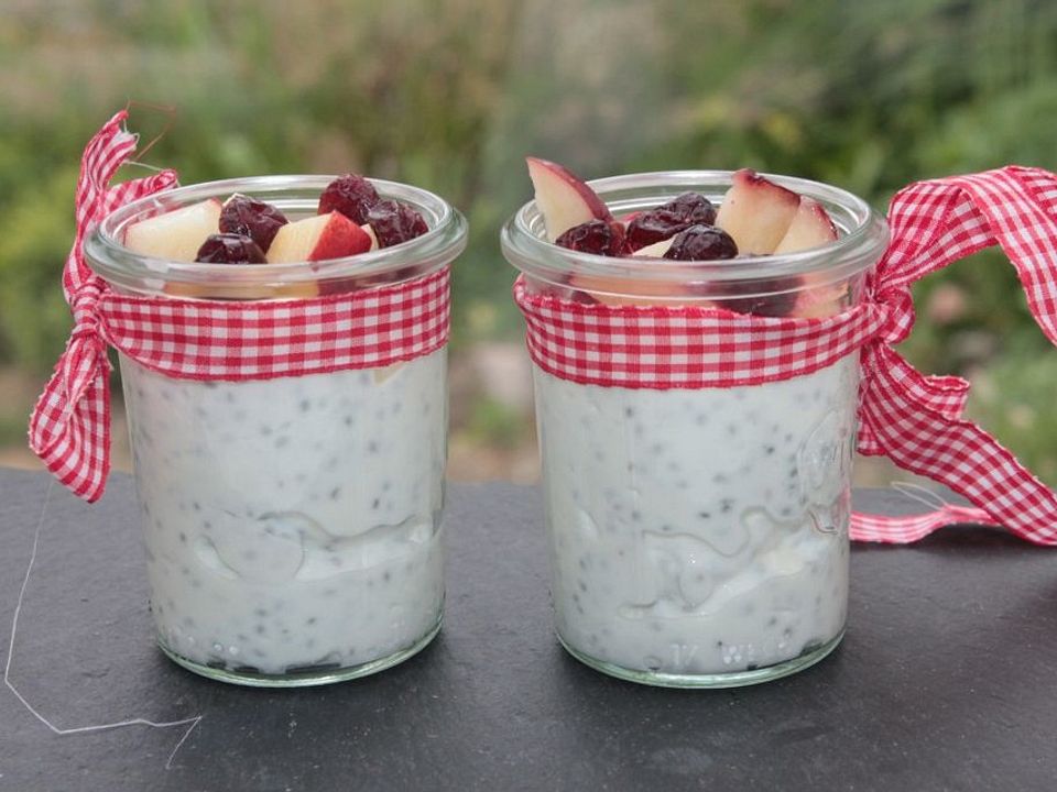 Nektarinen und Cranberries auf Chia-Zitronen-Quark von patty89| Chefkoch