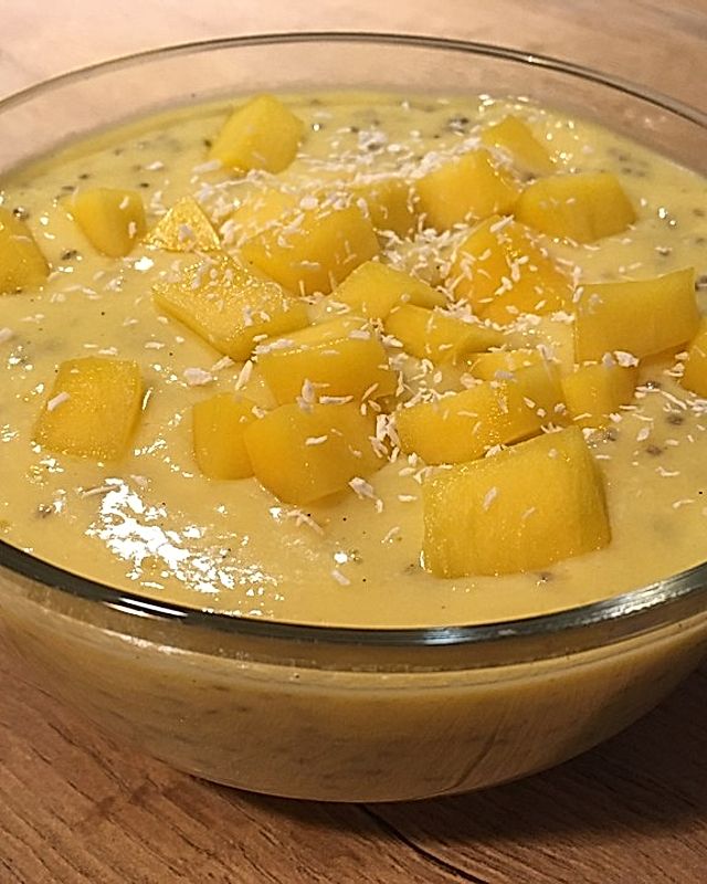 Mango-Lassi-Chia-Pudding