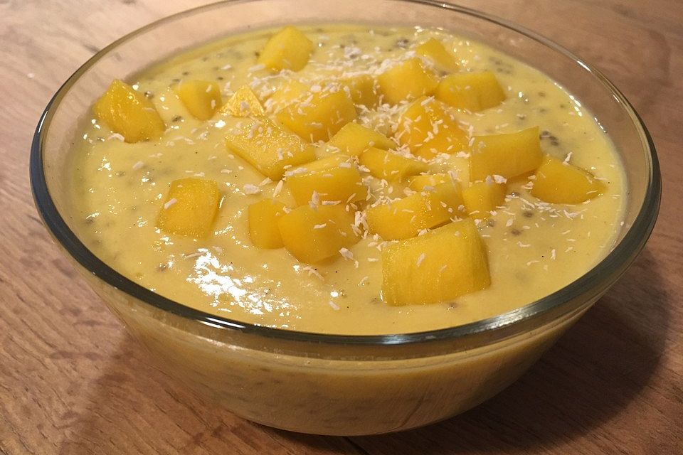 Mango-Lassi-Chia-Pudding