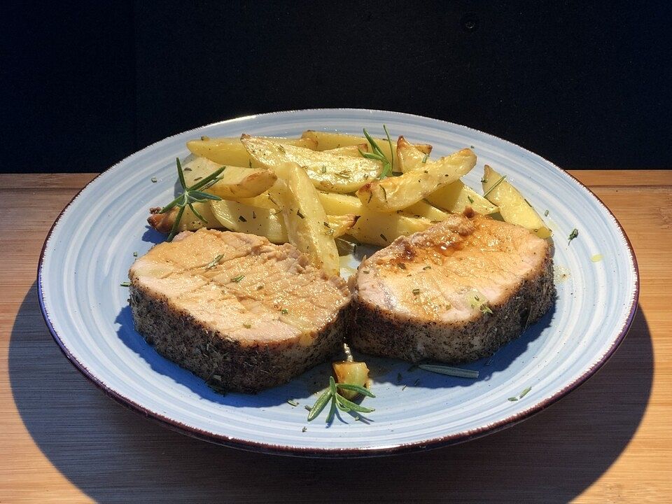 Schweinsbraten gespickt mit Knoblauch von Nijami| Chefkoch