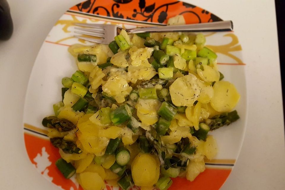 Grüner Spargel-Kartoffel-Auflauf