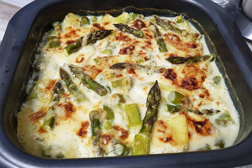 Grüner Spargel-Kartoffel-Auflauf