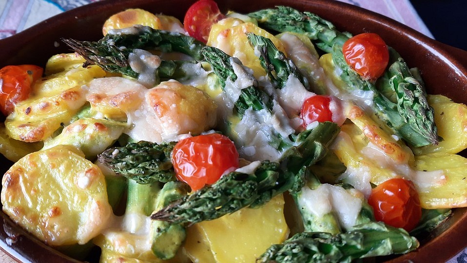 Grüner Spargel-Kartoffel-Auflauf von Nustik Grüner Spargel-Kartoffel-Auflauf von Nustik