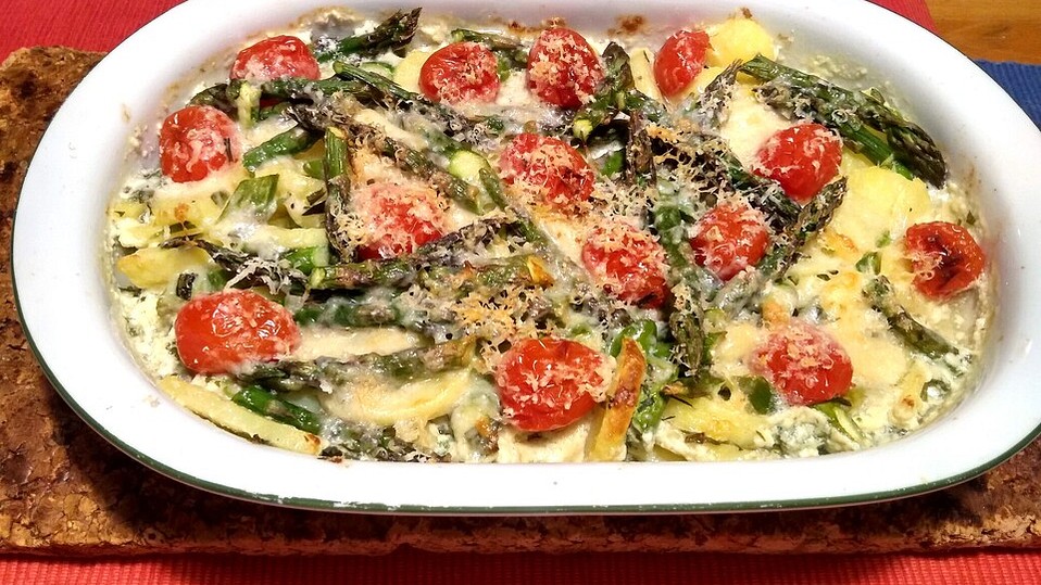 Grüner Spargel-Kartoffel-Auflauf von Nustik Grüner Spargel-Kartoffel-Auflauf von Nustik