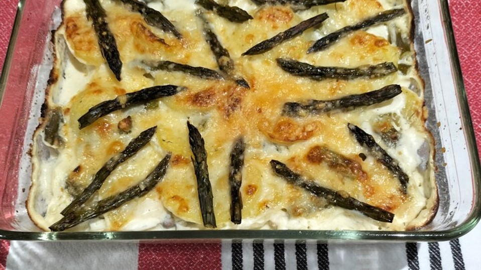 Grüner Spargel-Kartoffel-Auflauf von Nustik Grüner Spargel-Kartoffel-Auflauf von Nustik