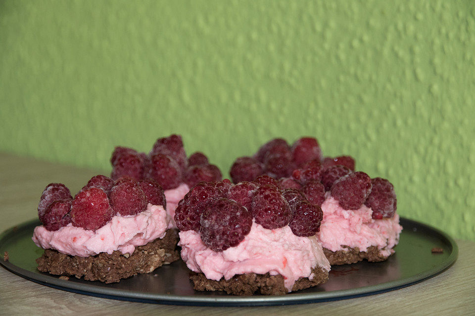 Glutenfreie Beeren-Törtchen ohne Backen