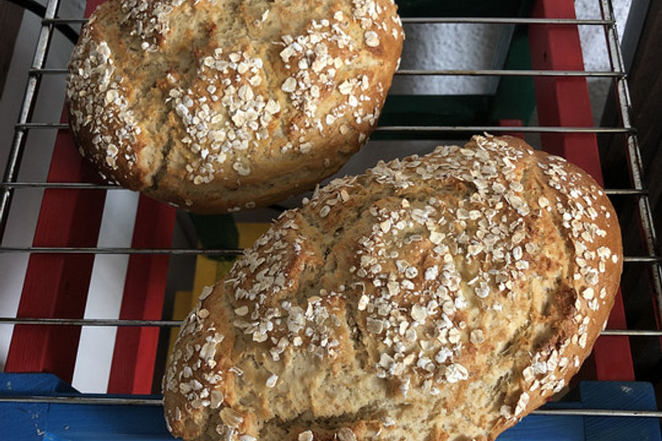 Kartoffel-Haferflocken-Brot