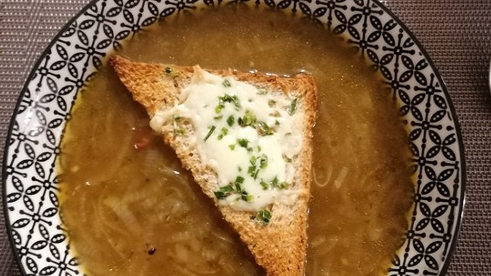 Alt - Badische Zwiebelsuppe von kunzweiler
