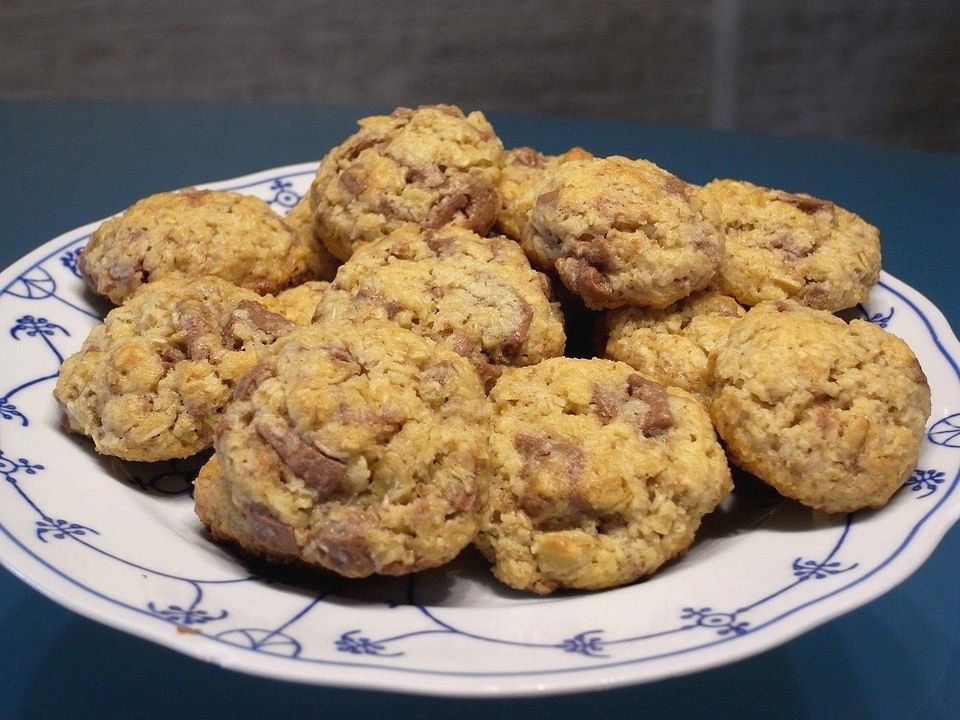 Urmelis Kokos-Haferflocken-Schoko-Cookies von urmeli75| Chefkoch