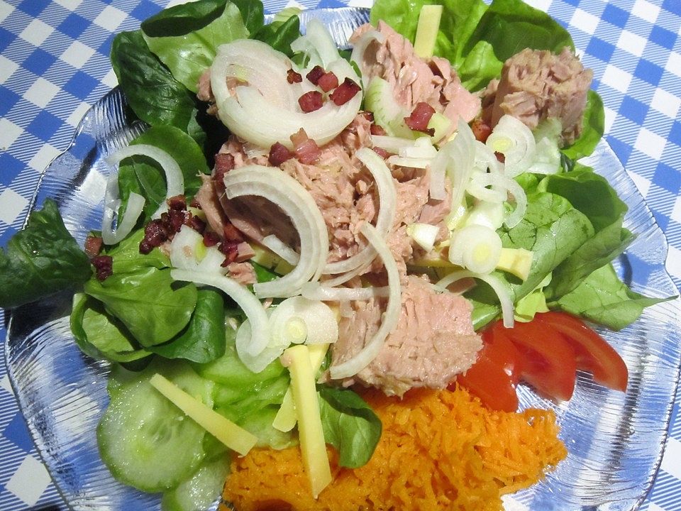 Gemischter Salat mit Käse und Thunfisch von dizze| Chefkoch