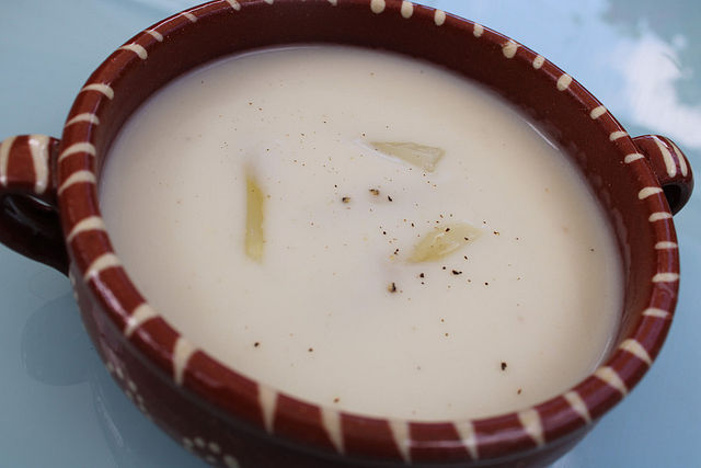 Kays Spargelcremesuppe aus Spargelschalen