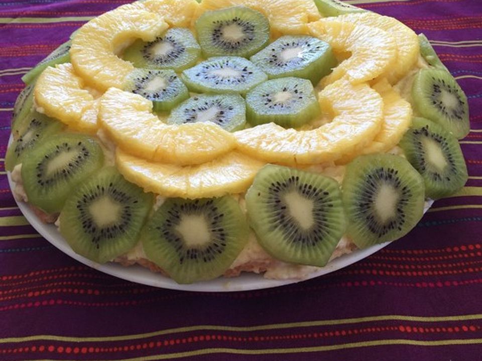 Kiwi-Ananas-Beerentorte von rosenblad| Chefkoch