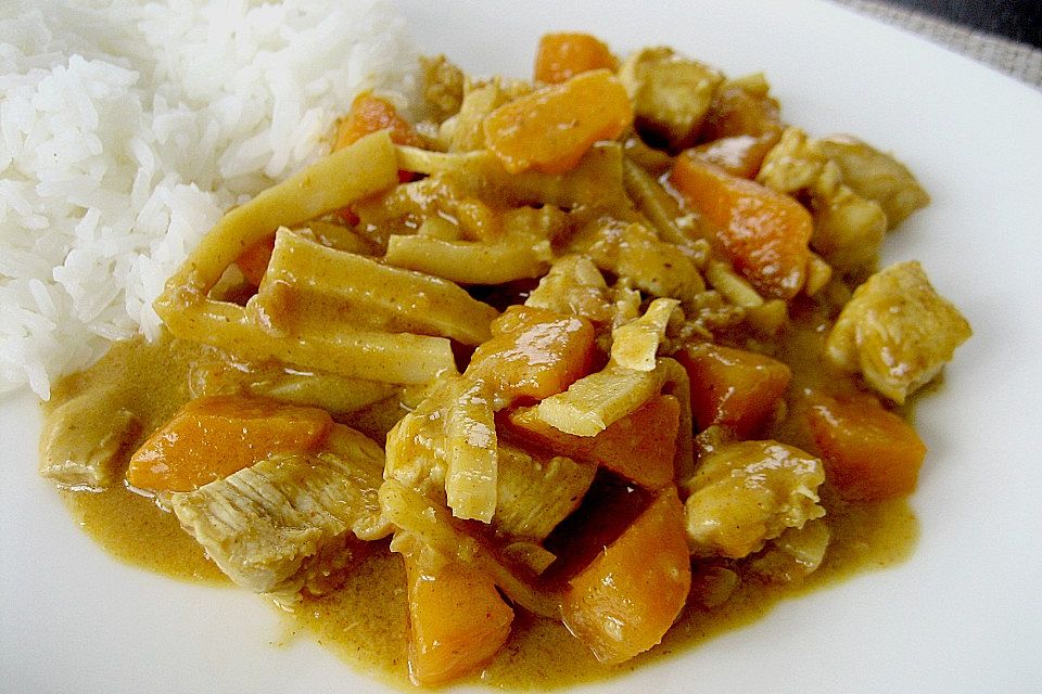 Gäng Gari Gai - Gelber Thai - Curry mit Huhn