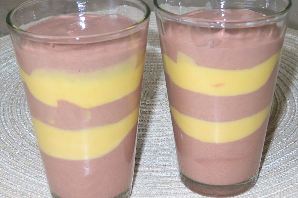 Schoko-Mango-Schichtdessert