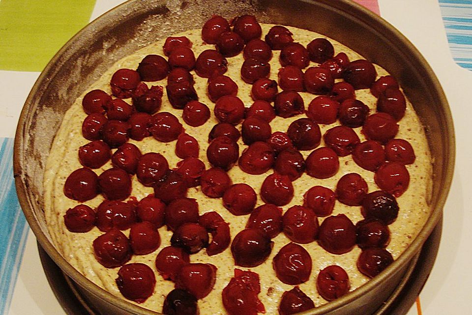 Kirsch - Schokokuchen mit Nüssen