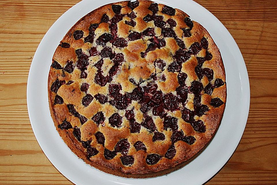 Kirsch - Schokokuchen mit Nüssen