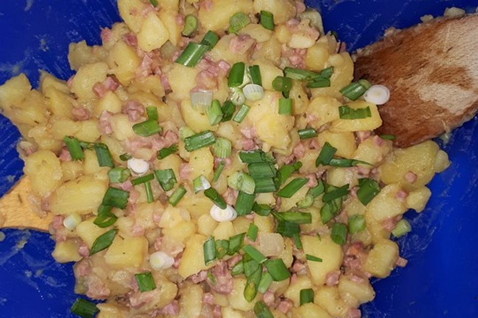 Frankfurter Kartoffelsalat  warm