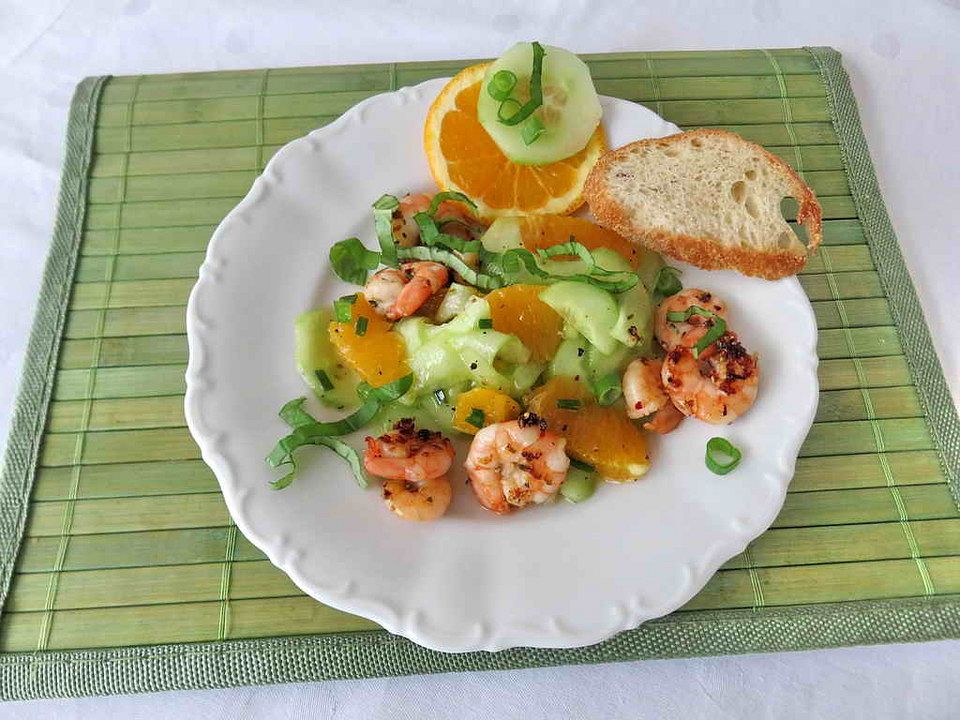 Gurken-Orangen-Salat mit Garnelen von Juulee| Chefkoch
