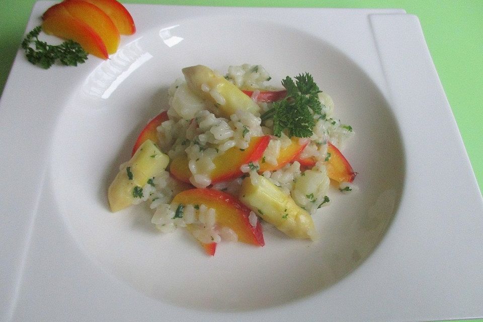 Spargelrisotto mit Gorgonzola und Nektarinen