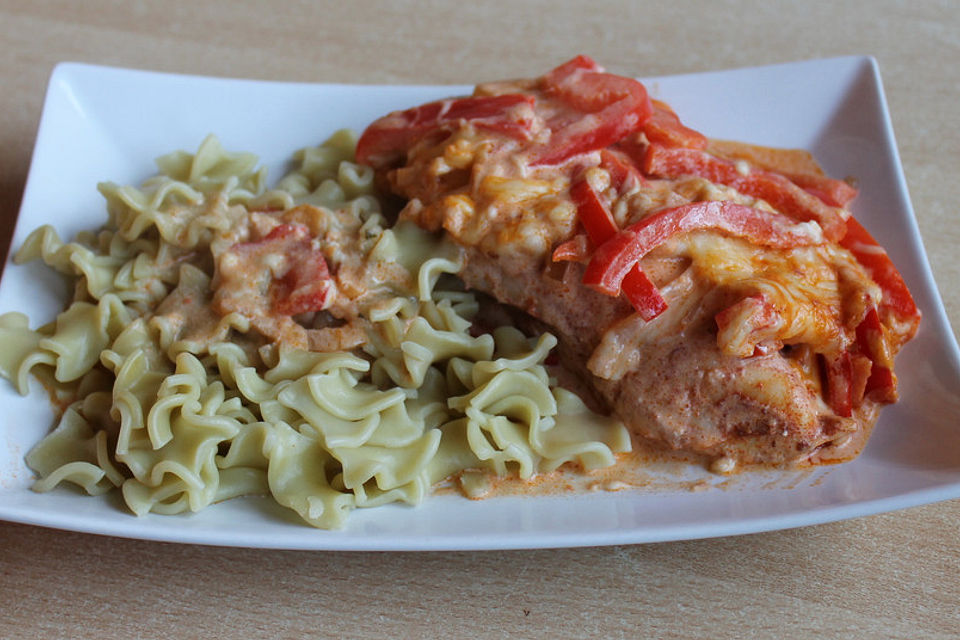 Tanjas überbackenes Paprika-Zwiebel-Sahne-Hähnchen