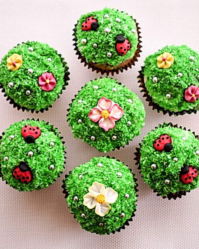 Blumenwiesen-Muffins für den Kindergeburtstag