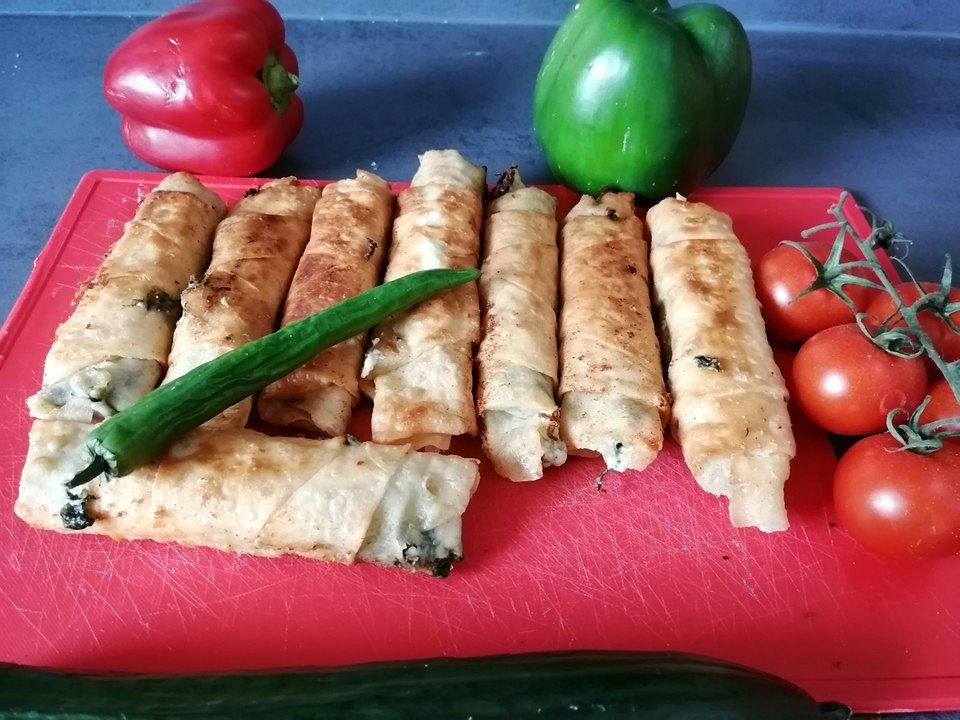 Sigara Börek mit Spinat und Feta Füllung von 62monalisa| Chefkoch