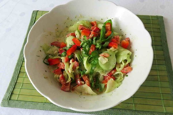 Gurken-Paprika-Salat von Juulee | Chefkoch