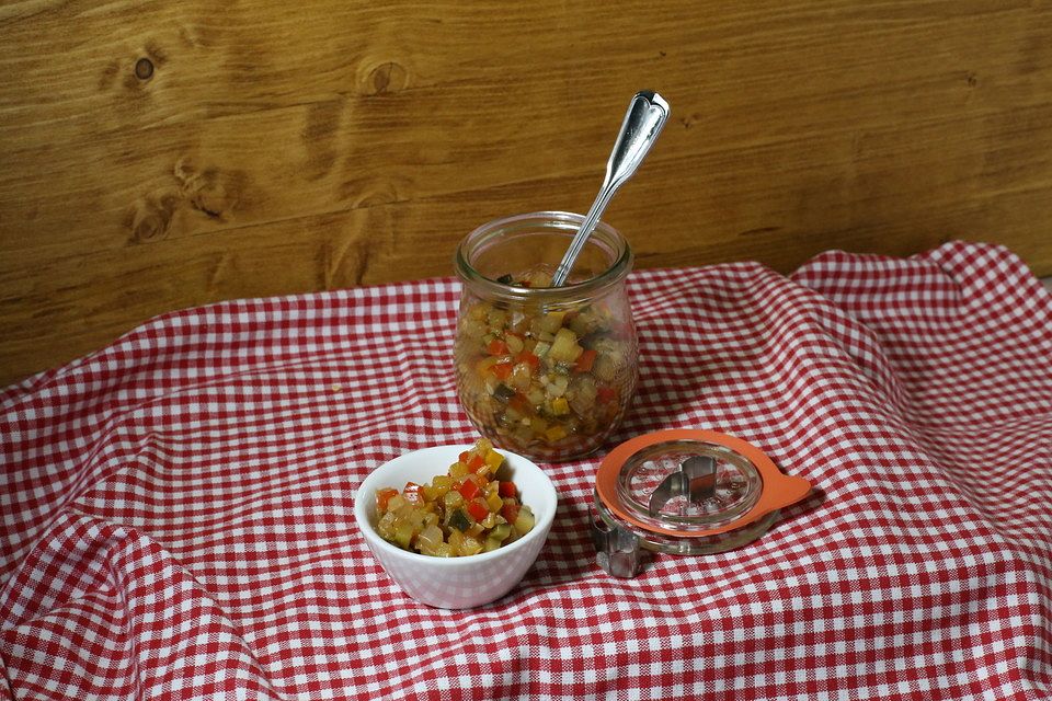 Zucchini-Paprika-Relish