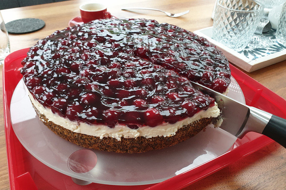 Erdbeer-Mohn-Torte