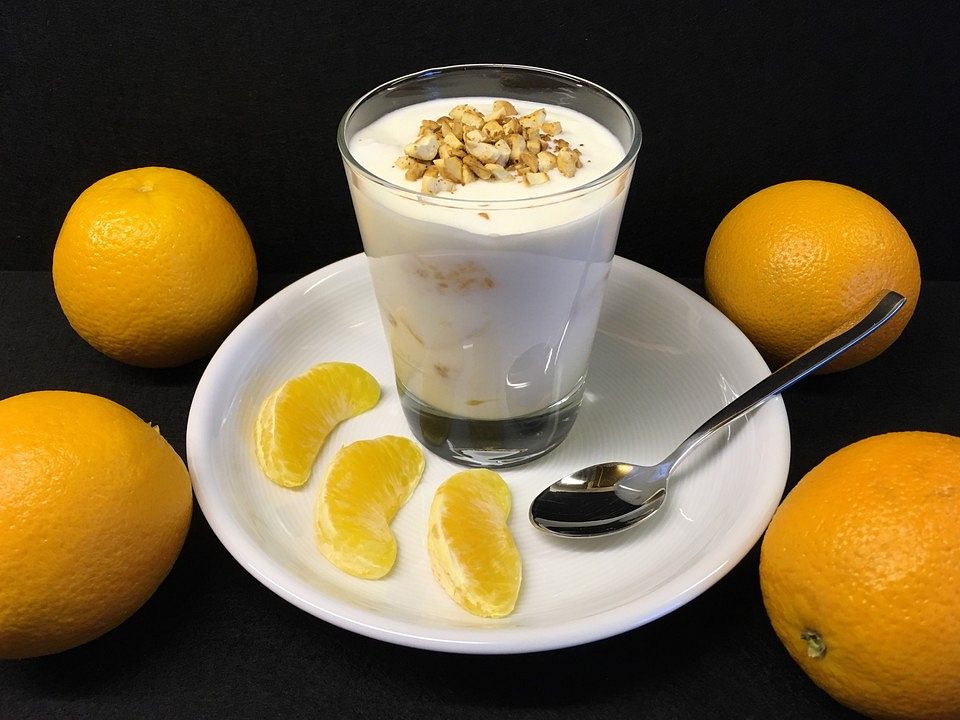 Joghurt - Creme mit Orangen von giggyzerocool| Chefkoch
